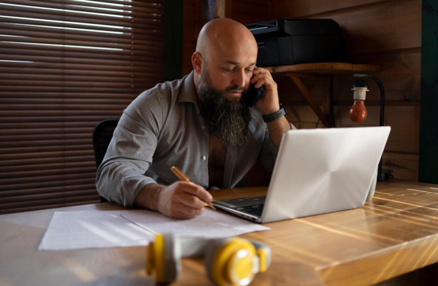 Detaillierte Finanzplanung und Kostenanalyse